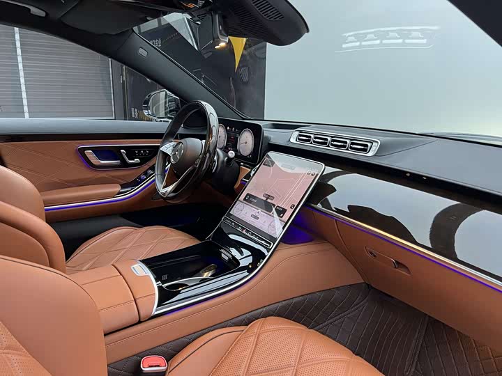 Фото 24 - Mercedes-Benz Maybach S-Class