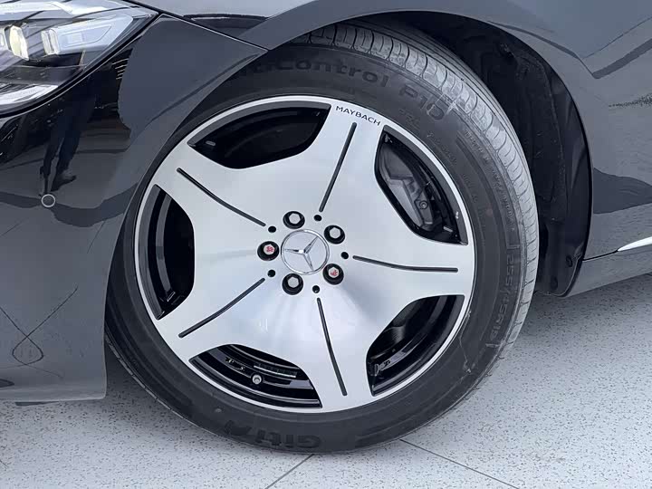 Фото 6 - Mercedes-Benz Maybach S-Class