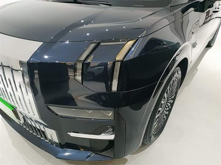 Фото 24 - Zeekr 009