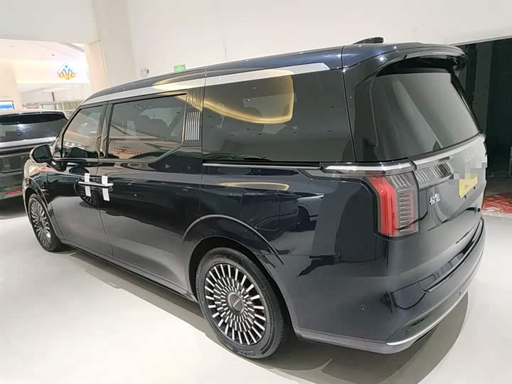 Фото 5 - Zeekr 009