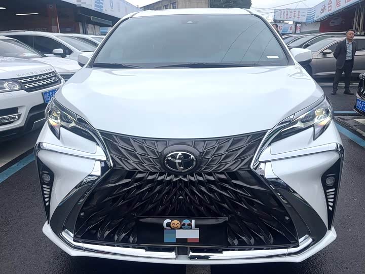 Фото 2 - Toyota Sienna