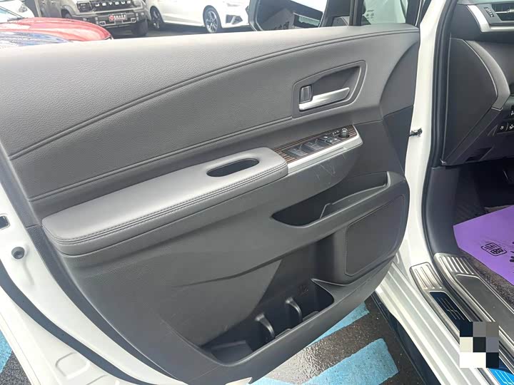 Фото 4 - Toyota Sienna