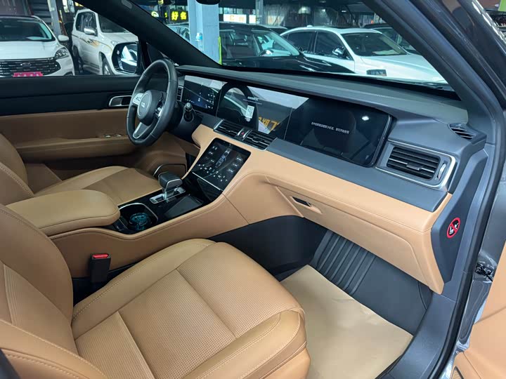 Фото 16 - LiXiang One