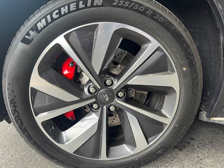 Фото 9 - LiXiang One