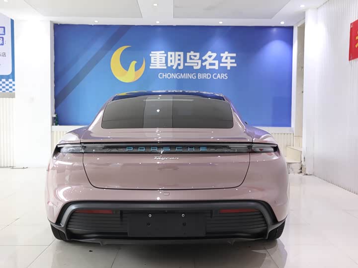 Фото 4 - Porsche Taycan