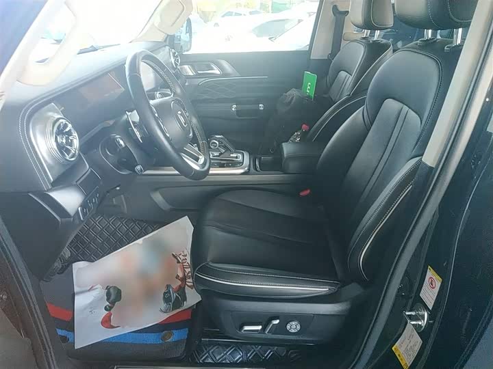 Фото 15 - Tank 300