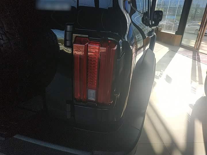 Фото 8 - Tank 300