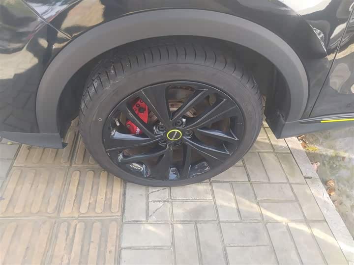 Фото 23 - Roewe RX5 Hybrid