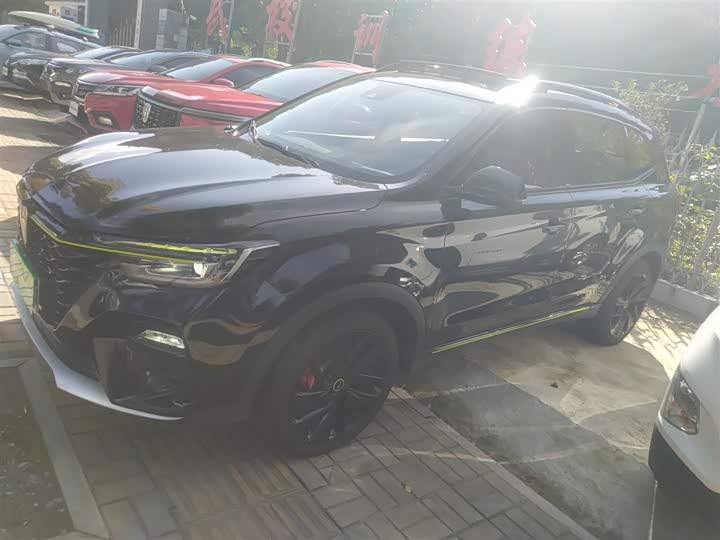 Фото 5 - Roewe RX5 Hybrid