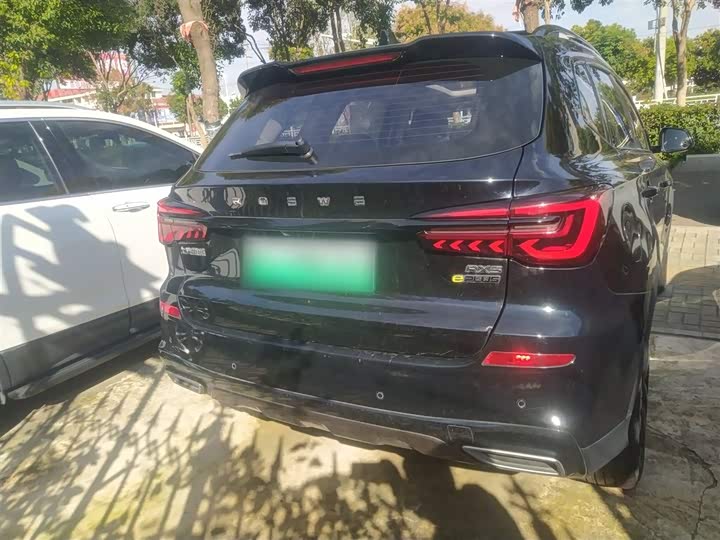 Фото 6 - Roewe RX5 Hybrid