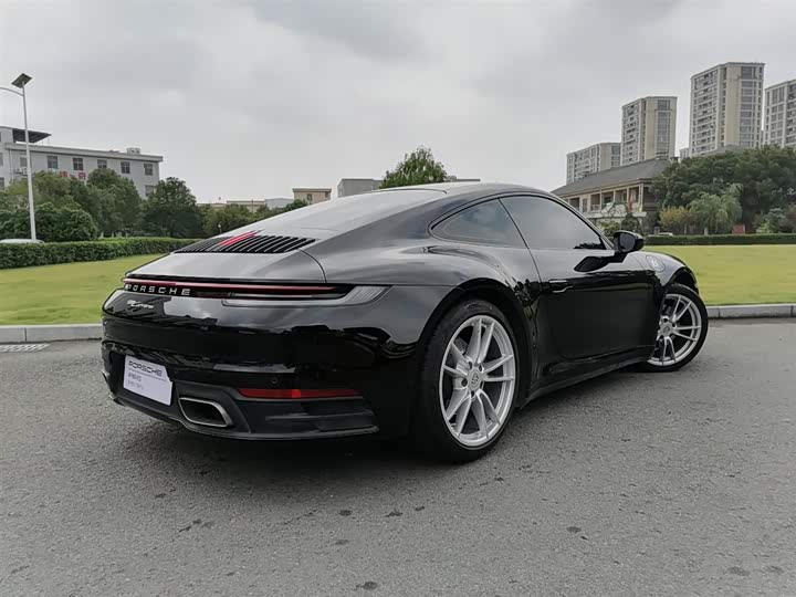 Фото 3 - Porsche 911