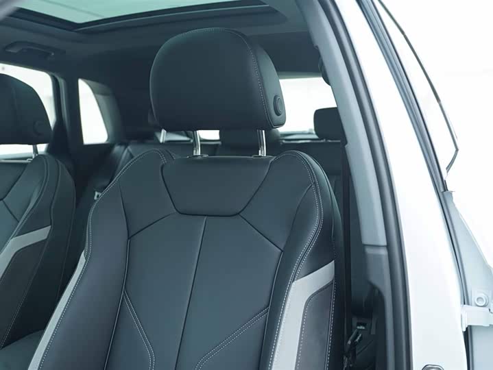 Фото 13 - Audi Q3