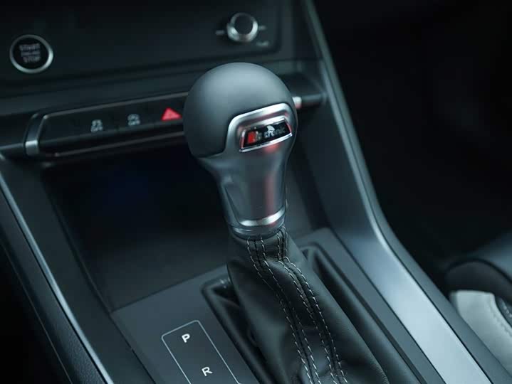 Фото 9 - Audi Q3