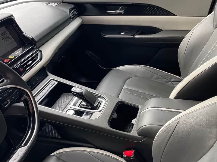 Фото 10 - Dongfeng Aeolus E70