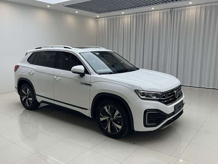 Фото 3 - Volkswagen Tayron GTE Hybrid