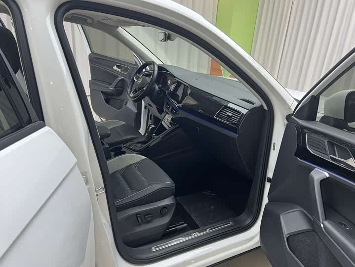 Фото 8 - Volkswagen Tayron GTE Hybrid