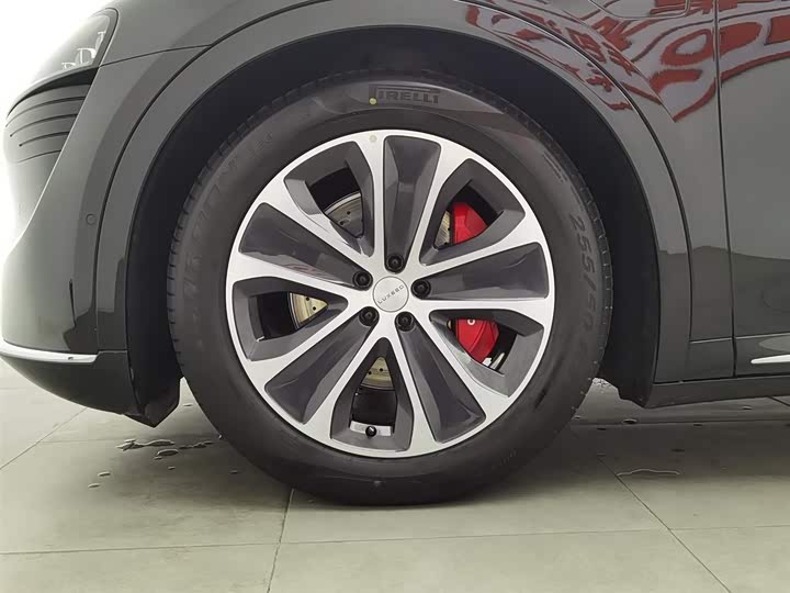 Фото 17 - Luxeed R7