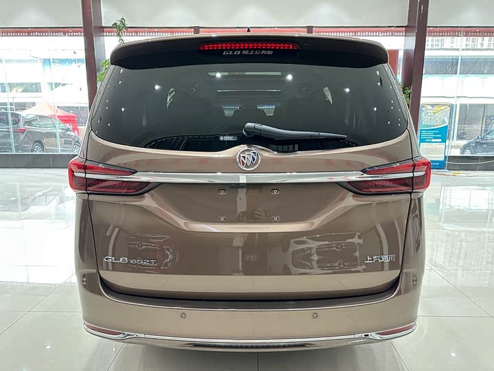 Фото 6 - Buick GL8 ES