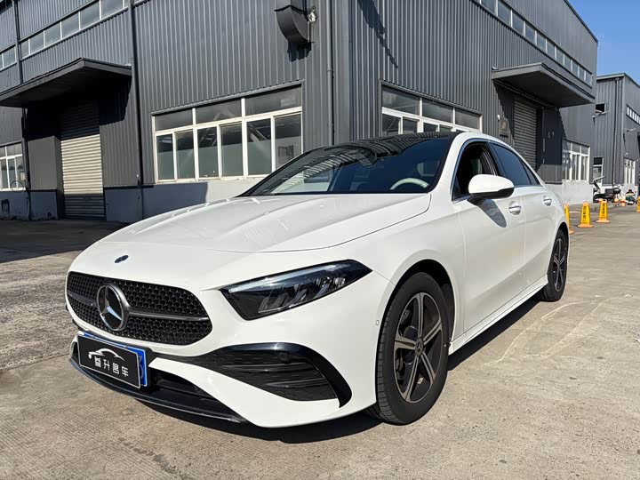 Фото 1 - Mercedes-Benz A-Class