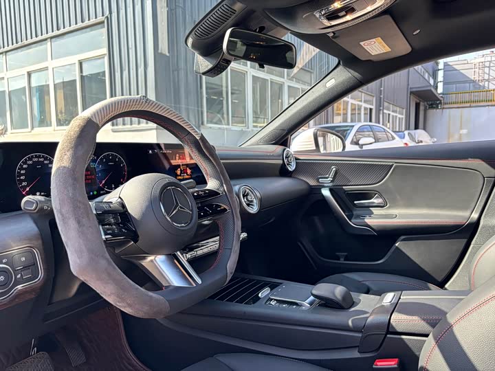 Фото 5 - Mercedes-Benz A-Class