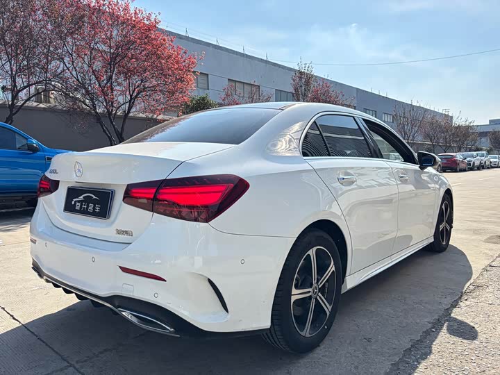 Фото 7 - Mercedes-Benz A-Class