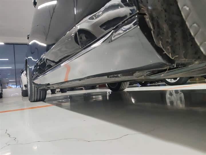 Фото 21 - Mercedes-Benz E-Class