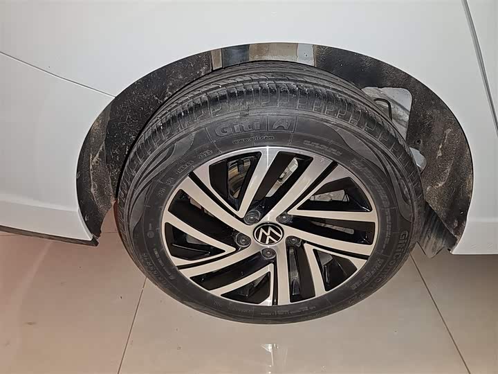 Фото 26 - Volkswagen Lavida