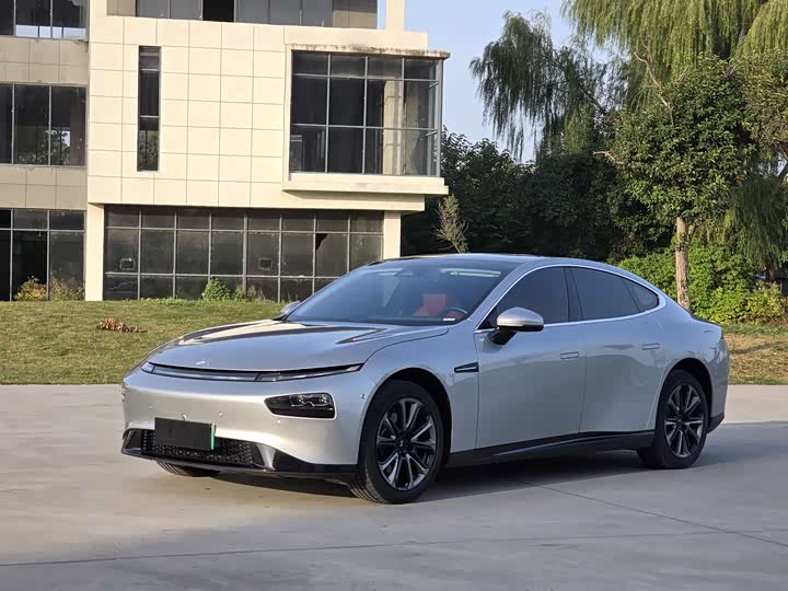 Фото 1 - XPeng P7