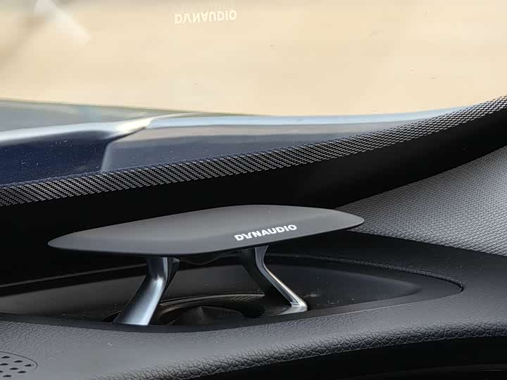 Фото 10 - XPeng P7