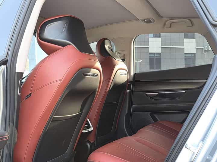 Фото 6 - XPeng P7