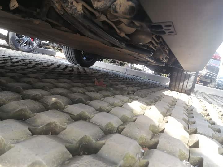 Фото 22 - BYD FangChengBao Leopard 8