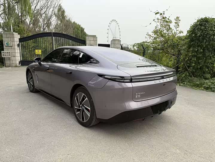 Фото 6 - Exeed Sterra ES