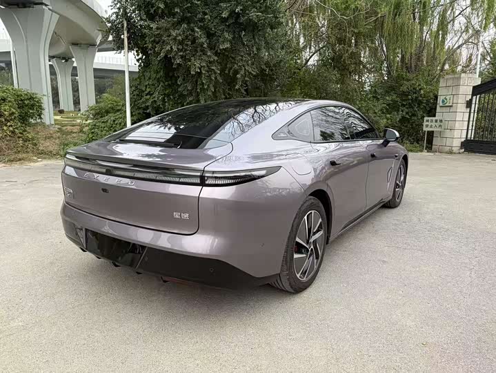 Фото 8 - Exeed Sterra ES