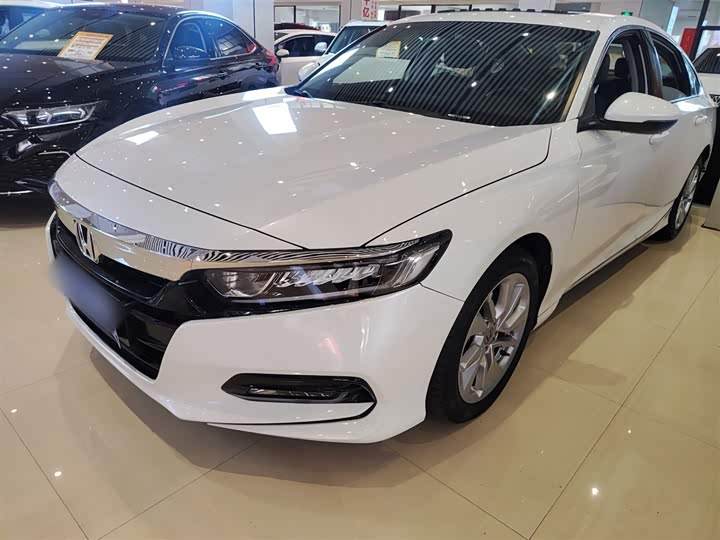 Фото 2 - Honda Accord