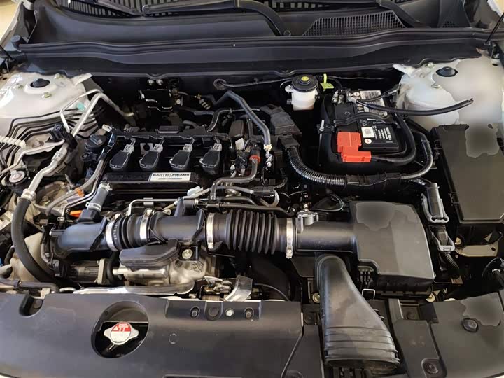 Фото 20 - Honda Accord