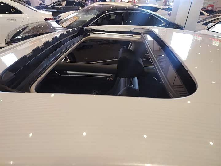 Фото 27 - Honda Accord