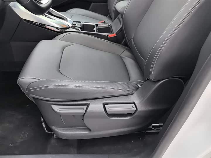 Фото 20 - Maxus G50