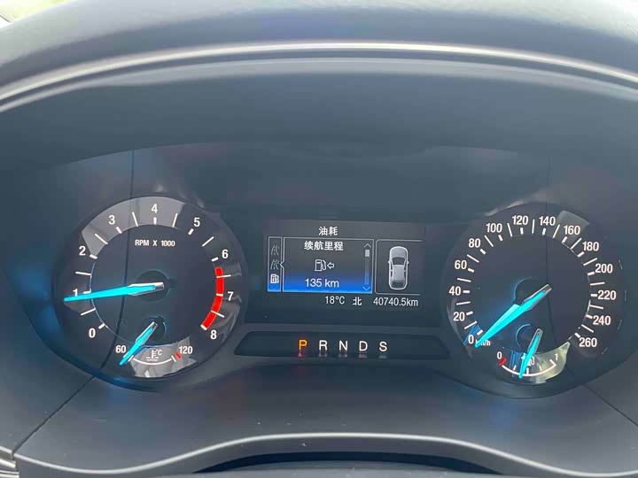 Фото 12 - Ford Mondeo