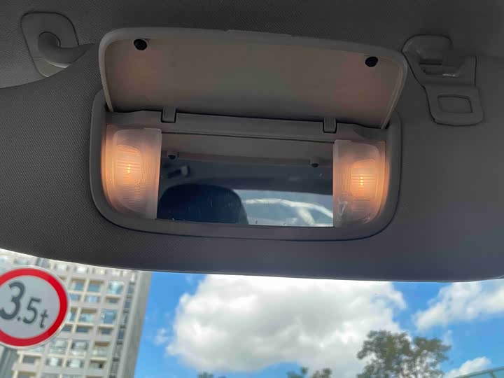 Фото 19 - Ford Mondeo