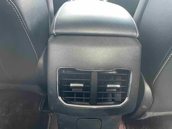 Фото 23 - Ford Mondeo