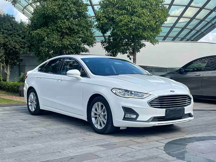 Фото 3 - Ford Mondeo