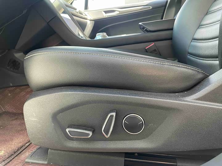 Фото 35 - Ford Mondeo