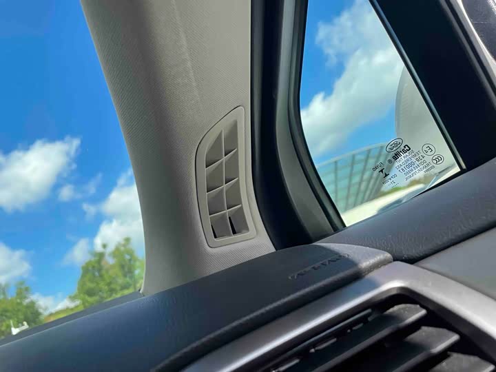 Фото 43 - Ford Mondeo