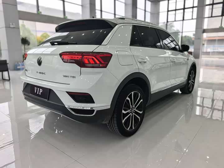 Фото 4 - Volkswagen T-Roc