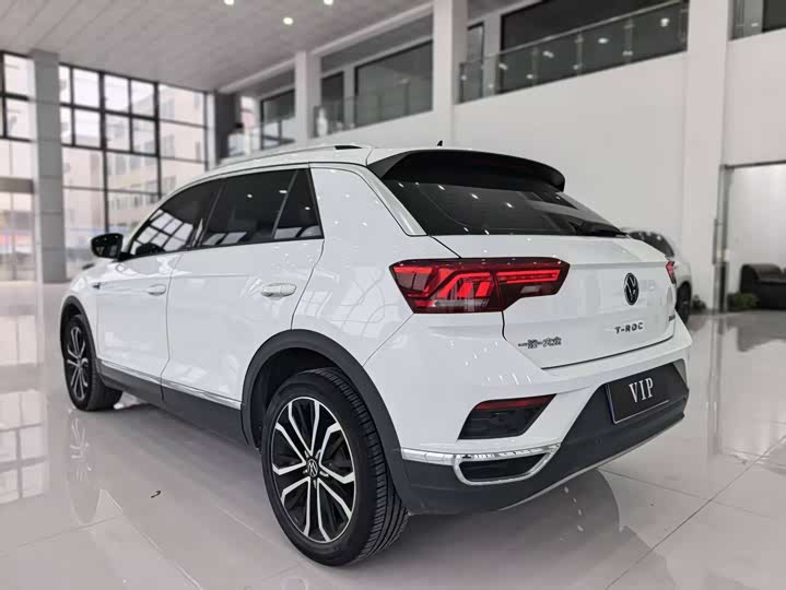 Фото 6 - Volkswagen T-Roc