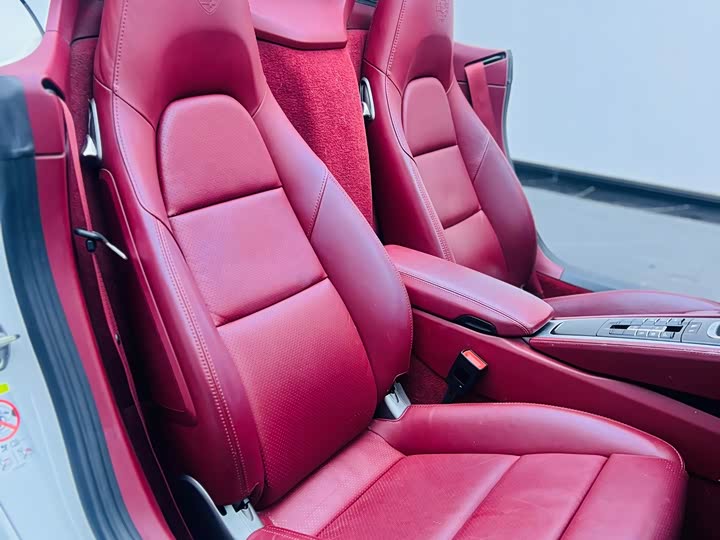 Фото 6 - Porsche 718