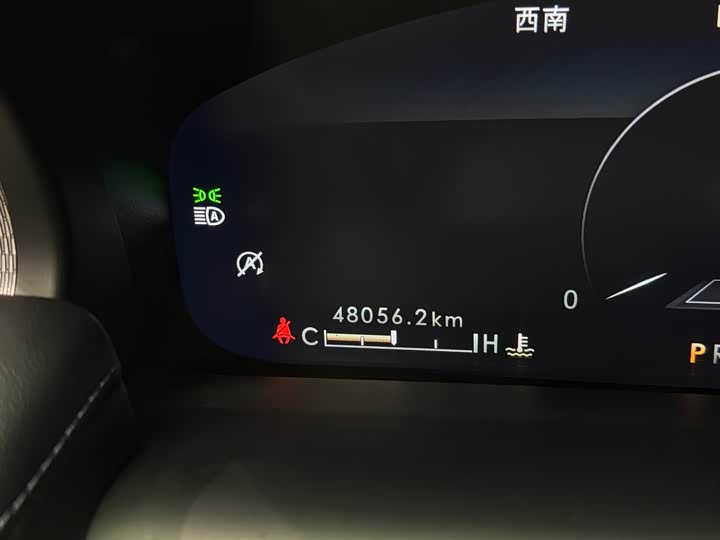 Фото 8 - Lincoln Nautilus