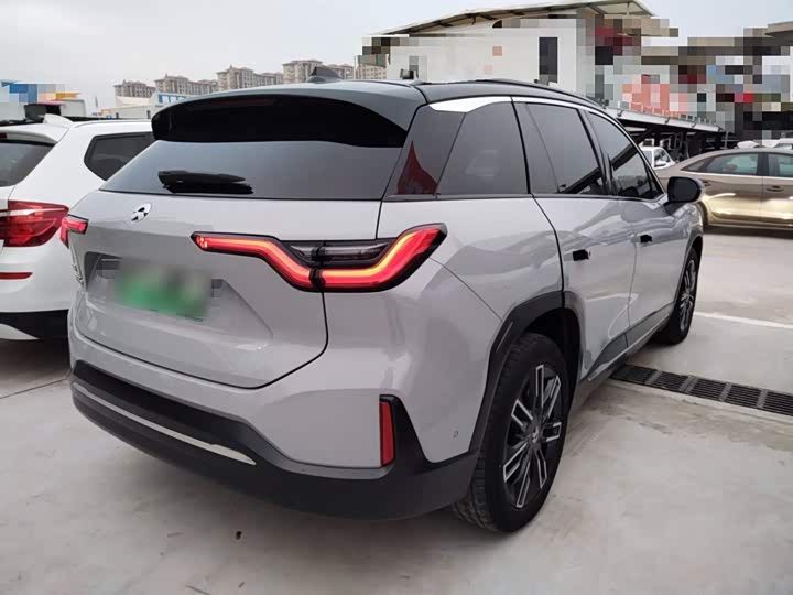 Фото 7 - Nio ES6