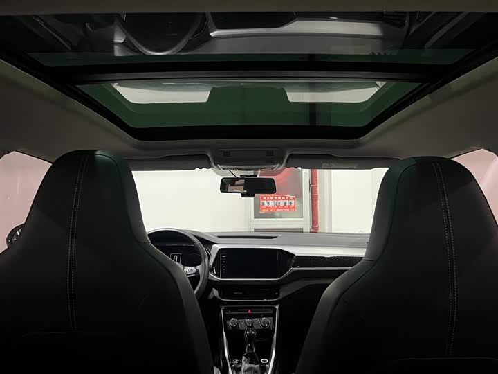 Фото 8 - Volkswagen T-Cross