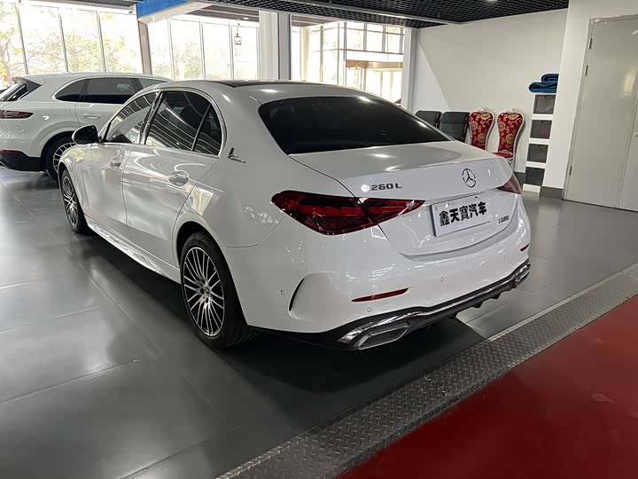 Фото 2 - Mercedes-Benz C-Class